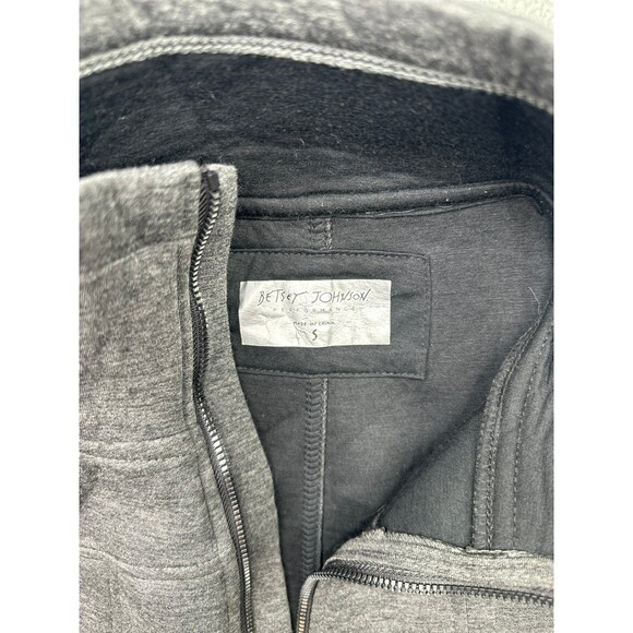 Betsey Johnson performance best gray size small euc - Picture 4 of 7